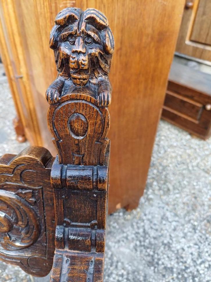 Antieke Stoel met Leeuwenkoppen, Antiek en Kunst, Antiek | Meubels | Stoelen en Banken, Ophalen of Verzenden