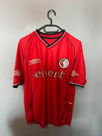 Oud FC Twente voetbal shirt uit 2001/02 beschikbaar voor biedingen