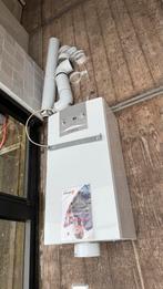 Vaillant Geiser met Dubbelwandige Pijp en Dakdoorvoer, Ophalen, Gebruikt, Aardgas, Geiser