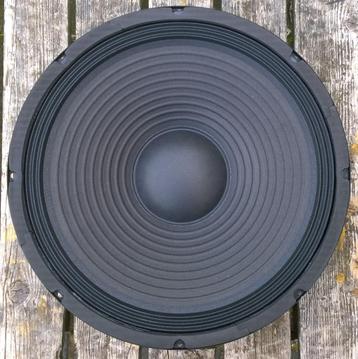 Woofer 15 inch nieuw 200 - 400 Watt beschikbaar voor biedingen