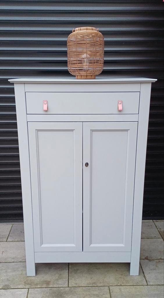 Prachtige Z.g.a.n Grijze petit Amelie meidenkast/kledingkast, Huis en Inrichting, Kasten | Overige, Zo goed als nieuw, Ophalen of Verzenden