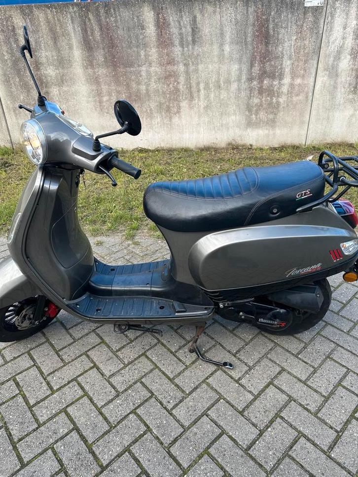 Bronskleurige Snor scooter, Fietsen en Brommers, Snorfietsen en Snorscooters, Gebruikt, Overige merken, Benzine, Ophalen of Verzenden
