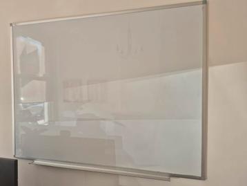 Whiteboard 90x 120 beschikbaar voor biedingen