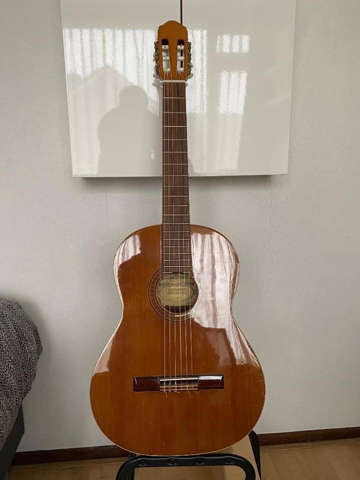 Raimundo 118 klassieke gitaar, Muziek en Instrumenten, Snaarinstrumenten | Gitaren | Akoestisch, Gebruikt, Klassieke of Spaanse gitaar