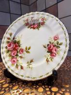 Royal Albert,gebak schotel,Moss,flower of the month serie, Ophalen of Verzenden