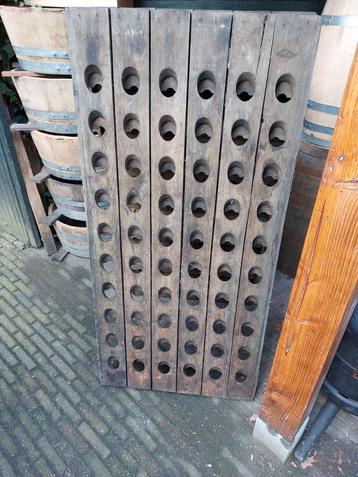 Pupitre wijnrek beschikbaar voor biedingen