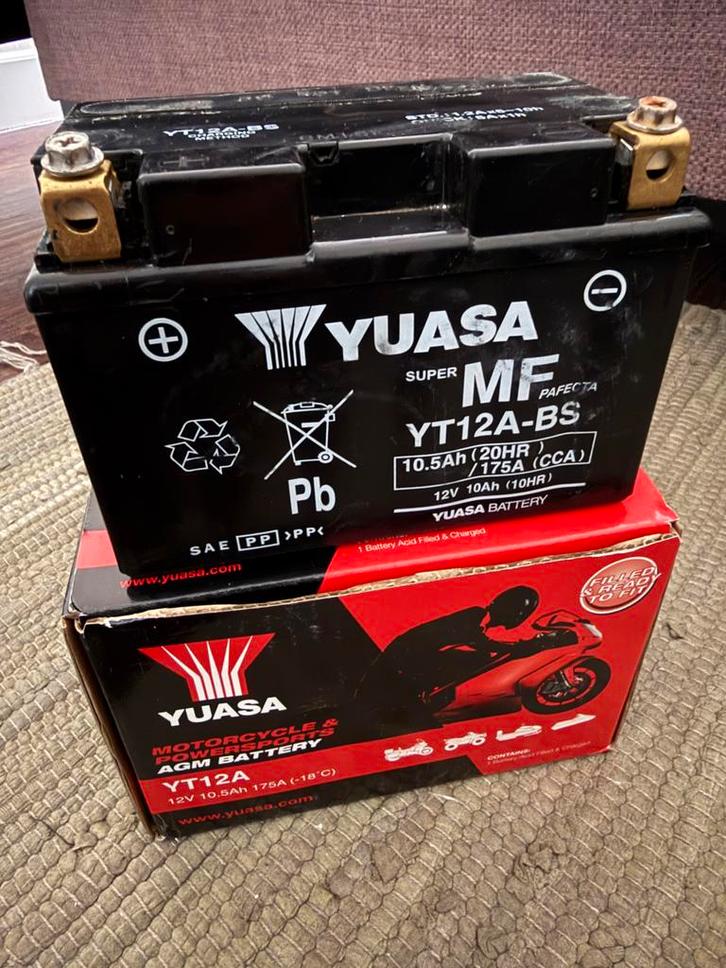 Yuasa Motorfiets Accu - YT12A-BS, Motoren, Onderdelen | Overige, Gebruikt, Ophalen