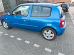 Renault Clio 1.4 16V 2005 Blauw, Auto's, Renault, Voorwielaandrijving, Cruise Control, 40 €/maand, Blauw
