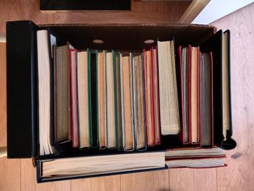 Div albums postzegels Nederland en verschillende landen beschikbaar voor biedingen