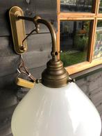 Prachtige Wandlamp met Opaline Kap., Antiek en Kunst, Ophalen of Verzenden