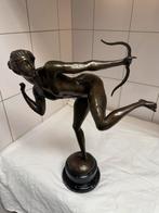 Bronzen beeld van Diana de jager, Ophalen