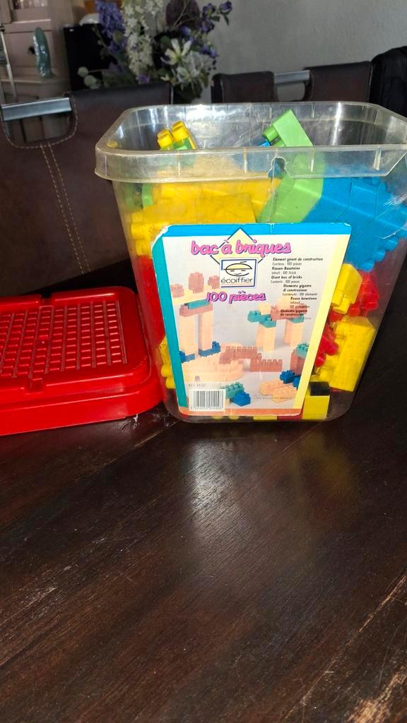 Bouwstenen - 100 stuks, Kinderen en Baby's, Speelgoed | Bouwstenen, Gebruikt, Overige merken, Ophalen of Verzenden