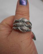 Zilveren aparte ring met slangen Maat 17 nr.1594