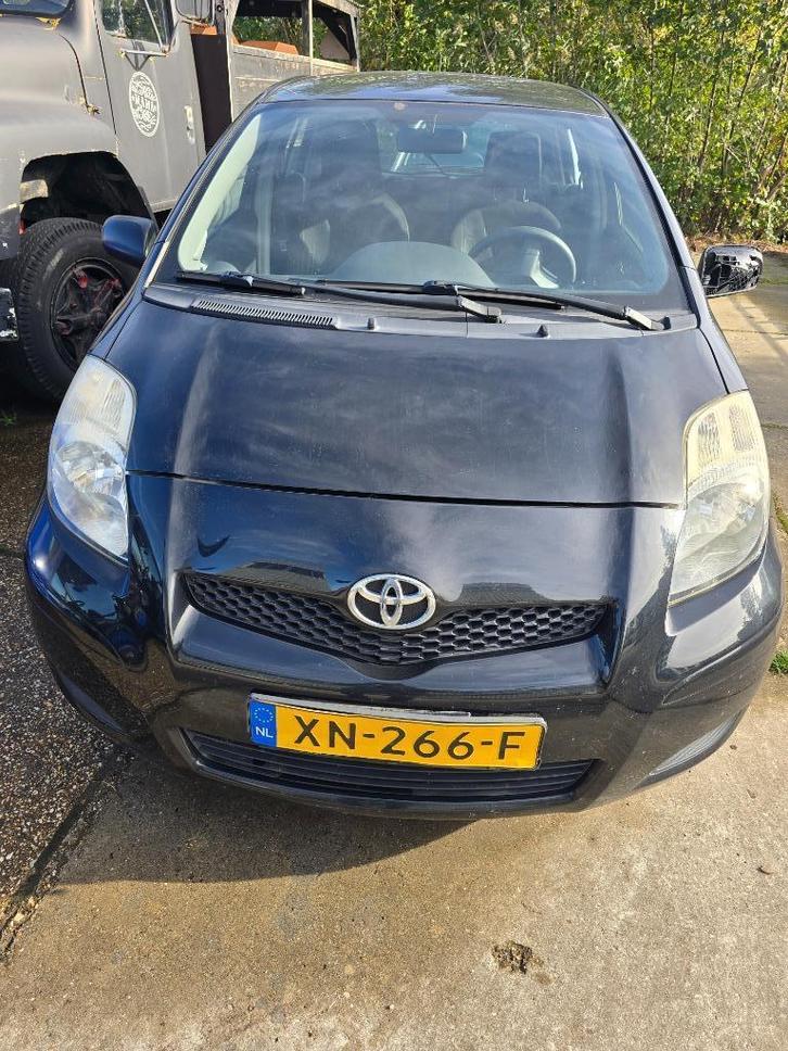 ToyotaYaris 1.0 Apk15/3/26/Opel Zafira 1.8 Aut.1999 Apk 14/2, Auto's, Peugeot, Bedrijf, ABS, Airbags, Bluetooth, Boordcomputer