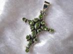 Mooi Apart Zilveren Kruis met Peridot, Verzenden, Zilver, Hanger, Met edelsteen