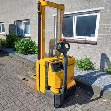 JUNGHEINRICH 1200 KG Stapelaar Freelift 3,3 m (ACCU 2024) beschikbaar voor biedingen