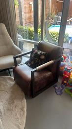 Robuuste Lederen stoel, stevig frame, nette staat, Huis en Inrichting, Fauteuils, Ophalen, Gebruikt, 100 tot 125 cm, Metaal