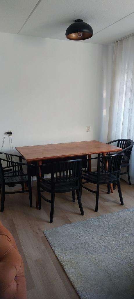 4 stijlvolle houten eettafel stoelen, Huis en Inrichting, Stoelen, Zo goed als nieuw, Hout, Zwart, Ophalen