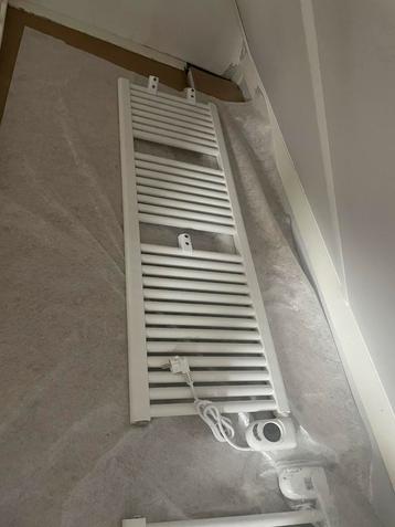 Handdoekradiator beschikbaar voor biedingen