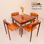 Vintage 1960's eetkamerset | Deens design | Scandinavisch, Huis en Inrichting, Complete eetkamers, Mid-century Deens design, 4 tot 6 stoelen