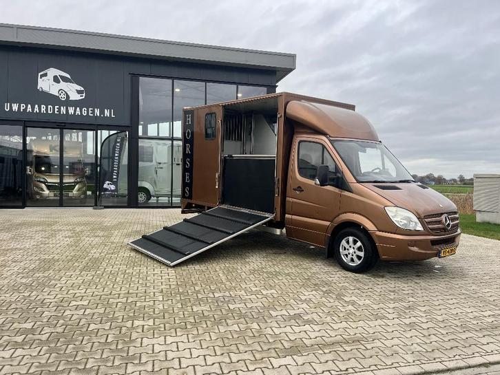 Mercedes sprinter stalion paardenwagen 160 pk MARGE!, Dieren en Toebehoren, Paarden en Pony's | Trailers en Aanhangwagens, Zo goed als nieuw
