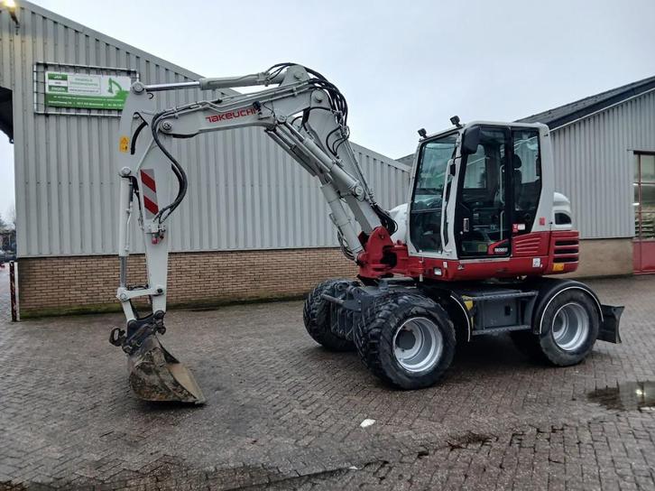 Takeuchi TB295W  2022   2120 uur, Zakelijke goederen, Machines en Bouw | Kranen en Graafmachines, Graafmachine, Ophalen