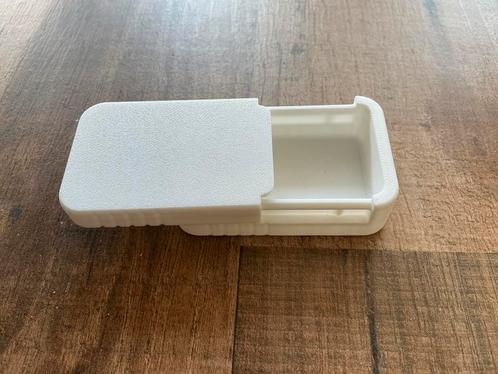 Handig pillendoosje, Huis en Inrichting, Keuken | Potten en Pannen, Zo goed als nieuw, Ophalen of Verzenden