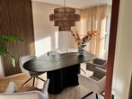Eettafel Ava zwart ovaal organisch / Gigameubel, Huis en Inrichting, Tafels | Eettafels, 200 cm of meer, Zo goed als nieuw, Rechthoekig
