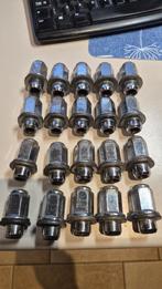 20 x wielmoeren wielmoer M12x15 vlakzadel, Ophalen, Gebruikt