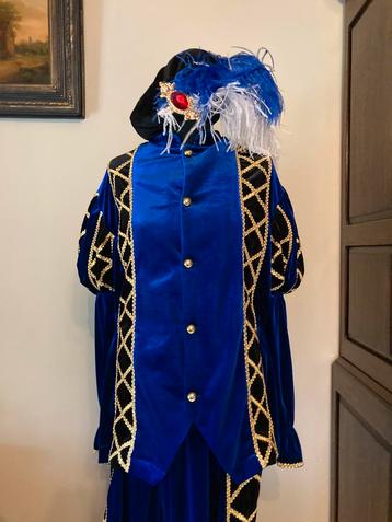 Mooi Blauw zwart pietenpak beschikbaar voor biedingen