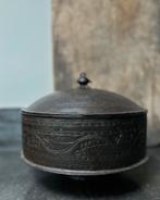 Oosterse trommel blik dekselpot sober sleets imperfect, Ophalen of Verzenden