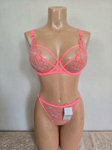 Nieuw chantelle bh 80d 85d 95d 75e 85e 75g 80g 80h string 42 beschikbaar voor biedingen