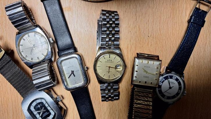 Partij oude horloges meeste mechanisch oude verzameling !, Antiek en Kunst, Antiek | Klokken, Verzenden