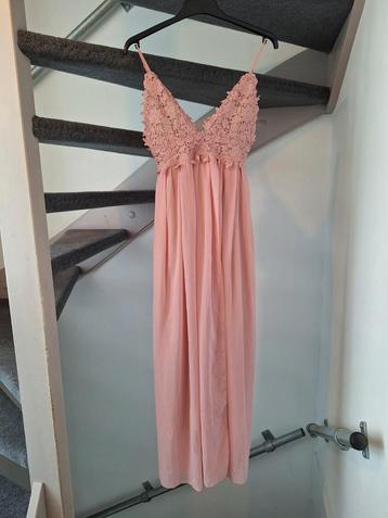 Roze maxi jurk met kant - Maat L beschikbaar voor biedingen