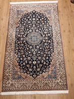 Vintage handgeknoopt perzisch tapijt nain 6la 265x154, Huis en Inrichting, Stoffering | Tapijten en Kleden, Info@SlatsAntiek.nl