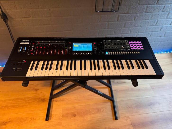 Roland Fantom 6ex (2025) - Topstaat!, Muziek en Instrumenten, Synthesizers, Zo goed als nieuw, 61 toetsen, Roland, Ophalen