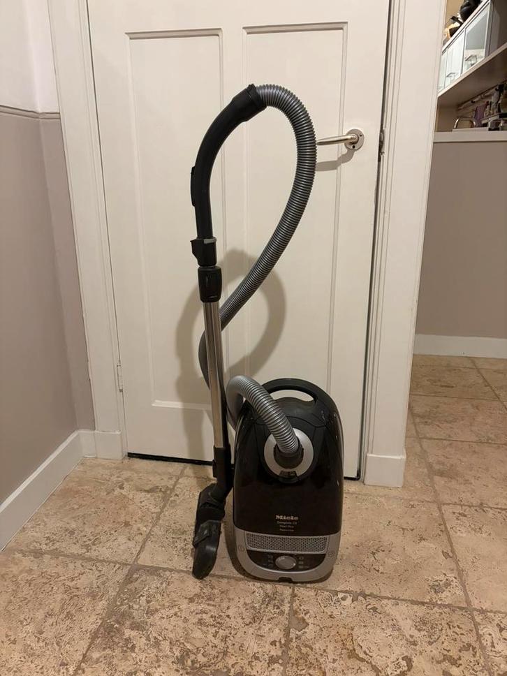 Miele C2 stofzuiger / vacuum – Pearl Plus PowerLine, Witgoed en Apparatuur, Stofzuigers, Gebruikt, Stofzuiger, Ophalen
