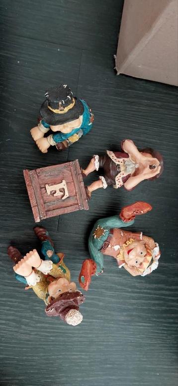 Efteling laaf bloempot hangers en letter F land van laaf beschikbaar voor biedingen