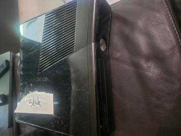 Xbox 360 slim defect  beschikbaar voor biedingen