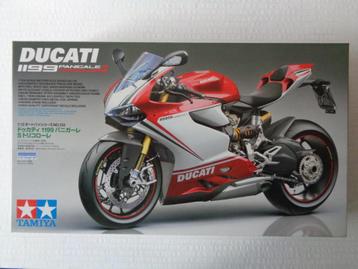 Tamiya 1:12 14132 Ducati 1199 Panigale Tri Colore en extra`s beschikbaar voor biedingen