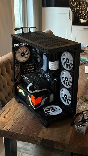 Game pc, geschikt voor 4 beeldschermen!!! Ryzen 5 5600x  beschikbaar voor biedingen