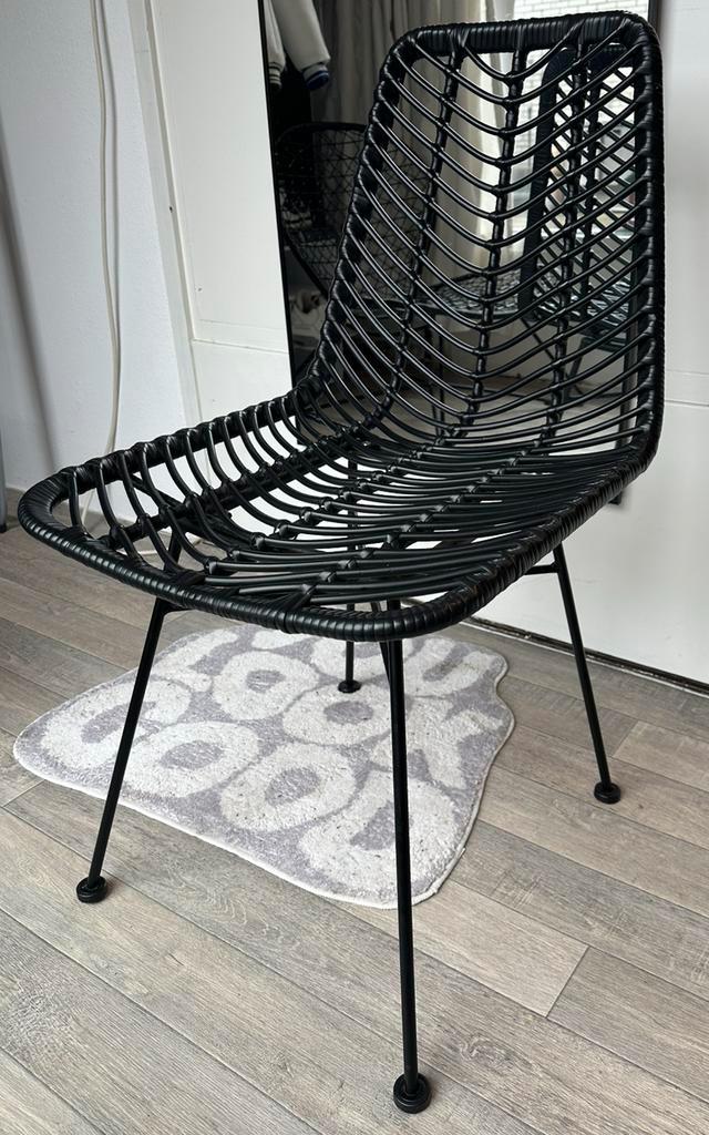 ‘Justin’ stoel van Leen Bakker zwart rotan hele goede staat, Huis en Inrichting, Stoelen, Zo goed als nieuw, Eén, Metaal, Riet of Rotan