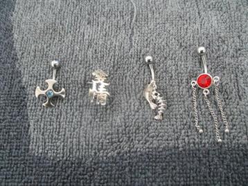 4 Zilveren navel piercings, zo goed als nieuw 925 zilver beschikbaar voor biedingen
