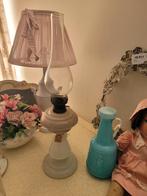 Zeer oude opaline glazen olielamp, Ophalen of Verzenden