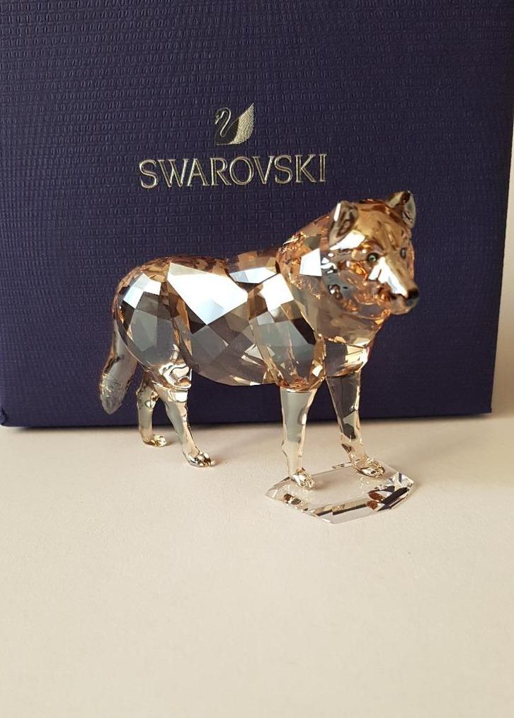 Swarovski 2019 SCS Grijze Wolf. Kristallijn Shop, Verzamelen, Swarovski, Nieuw, Figuurtje, Verzenden