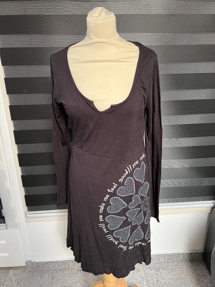 Zwarte dames jurk hartjes Desigual maat XL, Kleding | Dames, Jurken, Zo goed als nieuw, Maat 46/48 (XL) of groter, Zwart, Boven de knie