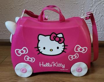 Roze Trunki koffer van Hello Kitty beschikbaar voor biedingen
