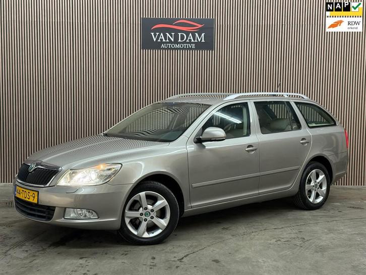 Skoda Octavia Combi 1.4 TSI Greentech 2012 NAP XENON CRUISE, Auto's, Skoda, Bedrijf, Te koop, Octavia, ABS, Airbags, Airconditioning