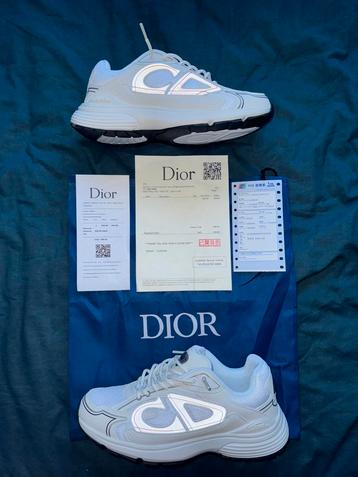 Dior B30 wit maat 42 beschikbaar voor biedingen