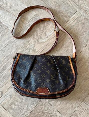 Originele LOUIS VUITTON Monogram Menilmontant PM schoudertas beschikbaar voor biedingen